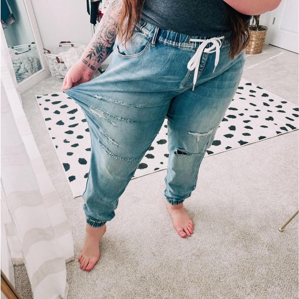 NWT Rubies & Honey Jogger Jeans